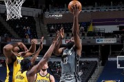 NBA，篮网压哨三分绝杀热火终结对手九连胜