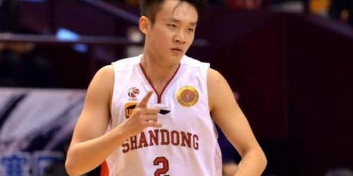  中国球员崔永熙签约步行者，男篮再添希望  